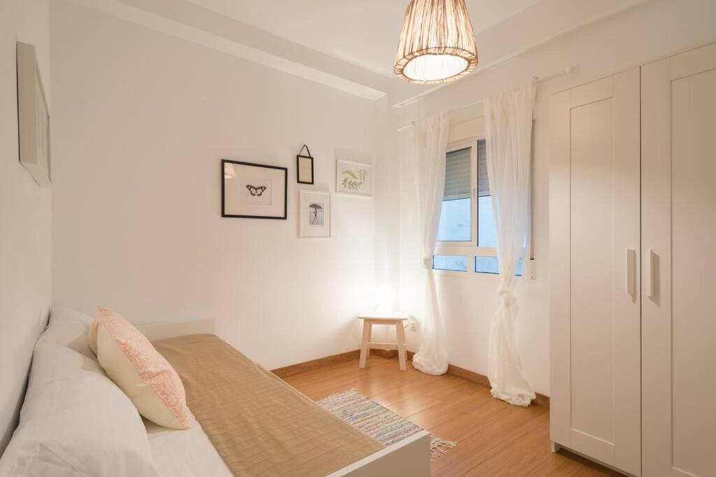 Апартаменты Tgh/ Malaga Centro Con Parking Экстерьер фото